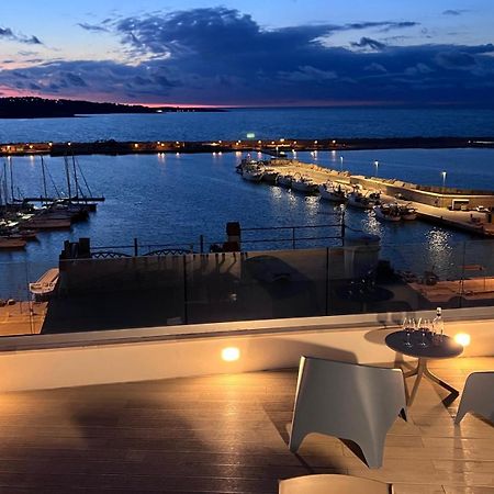 North Wind Luxury Home Вьесте Экстерьер фото